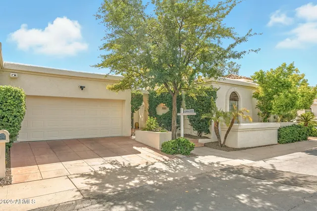 $1,369,000 | 2505 East Palo Verde Drive, Phoenix, AZ 85016