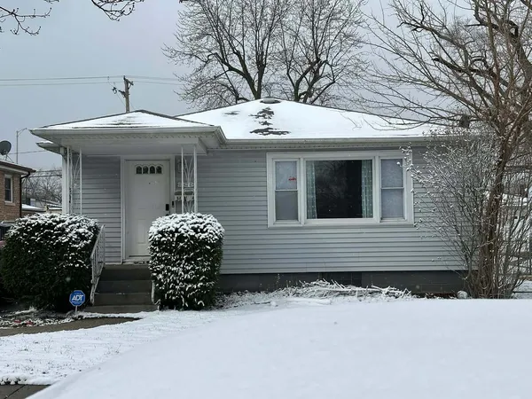 $274,900 | 17832 Glen Oak Avenue, Lansing, IL 60438