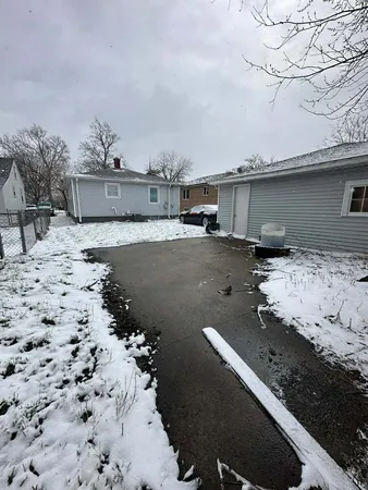 $274,900 | 17832 Glen Oak Avenue, Lansing, IL 60438