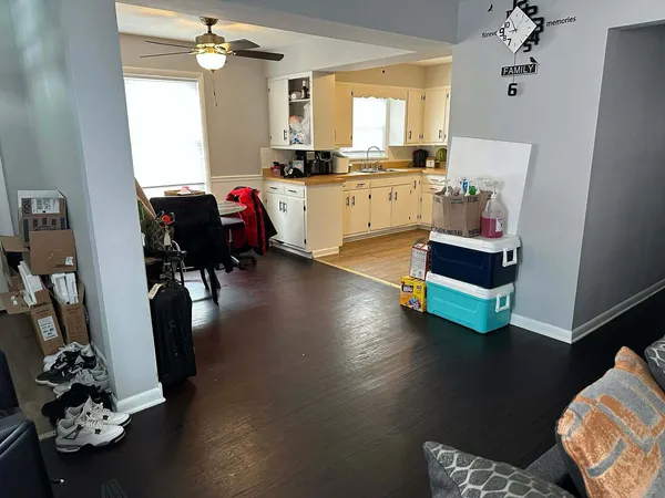 $274,900 | 17832 Glen Oak Avenue, Lansing, IL 60438