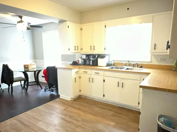 $274,900 | 17832 Glen Oak Avenue, Lansing, IL 60438
