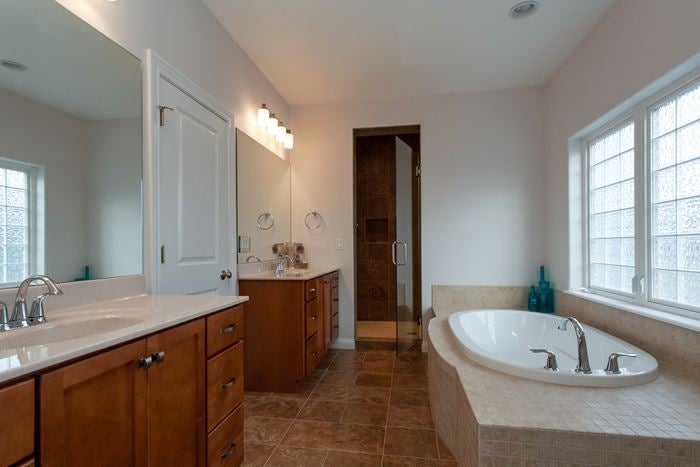 1368 Spring Ridge Court Northeast Swisher, IA 52338 - Photo 14 of 25 Gallery Image 14