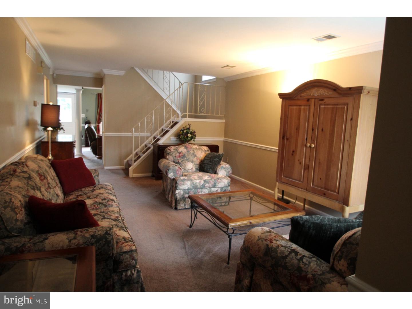 51 Church Road Horsham, PA 19044 - Photo 4 of 16 Living Room