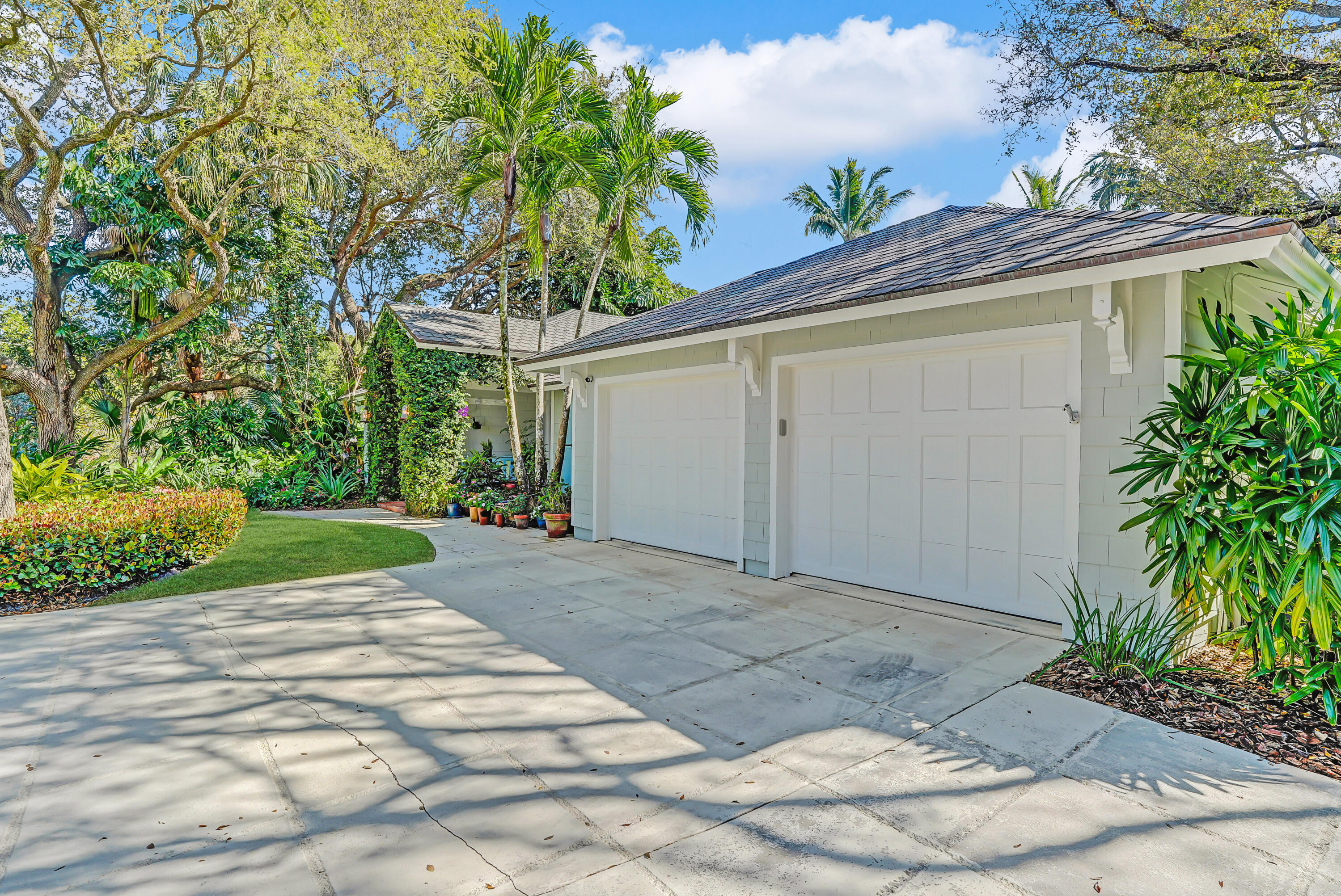 6000 Eagles Nest Drive Jupiter, FL 33458 - Photo 58 of 86 a view of a backyard of the house