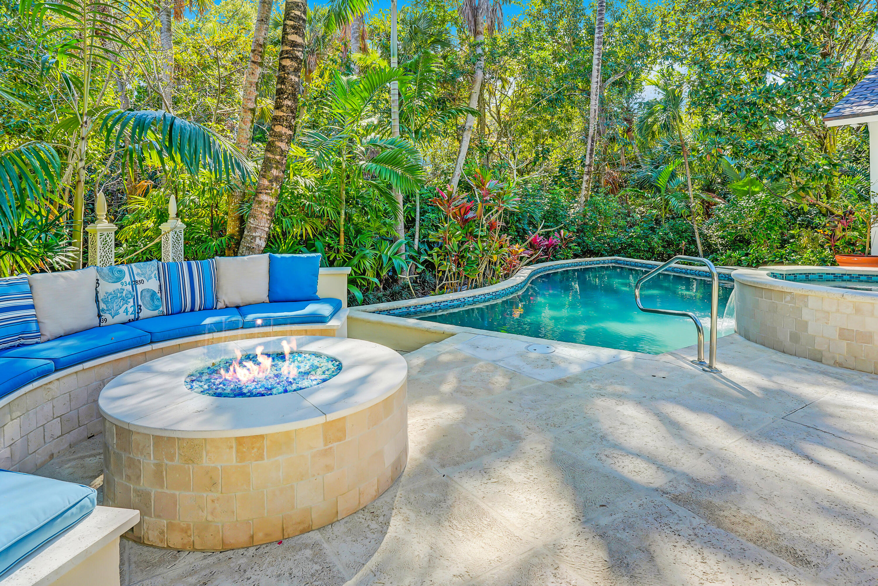 6000 Eagles Nest Drive Jupiter, FL 33458 - Photo 66 of 86 a view of a swimming pool with a patio