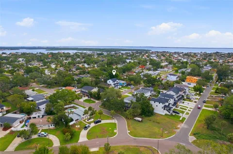 $1,100,000 | 1727 Maryland Avenue Northeast, St. Petersburg, FL 33703