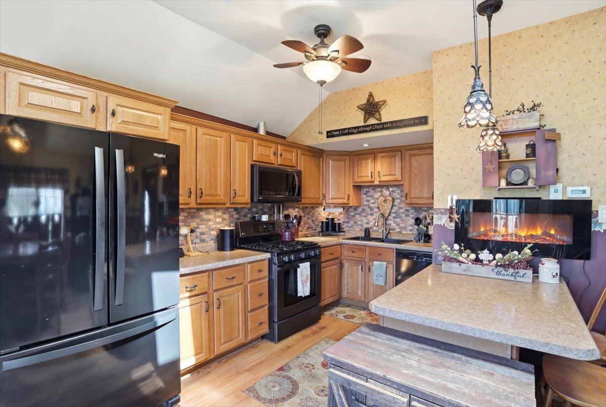 10606 West Eastwood Road Beach Park, IL 60087 - Photo 7 of 18