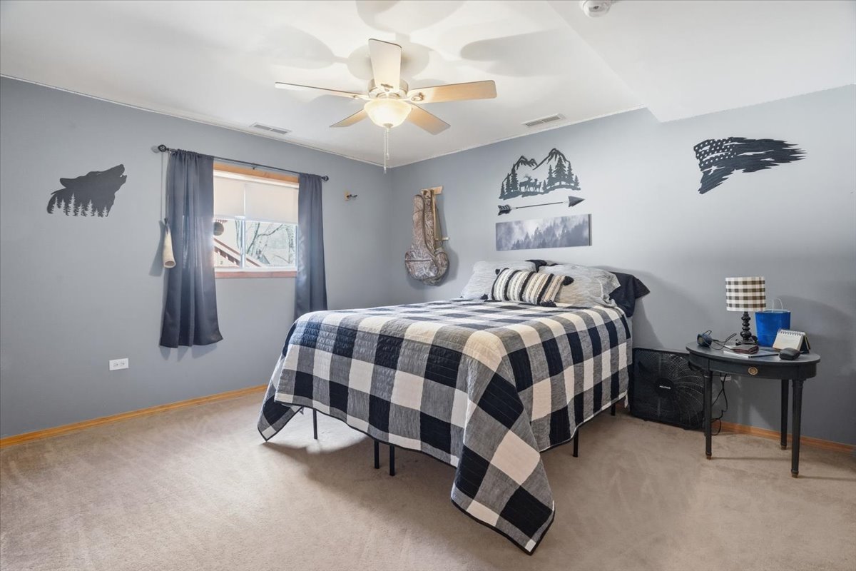 10606 West Eastwood Road Beach Park, IL 60087 - Photo 10 of 18