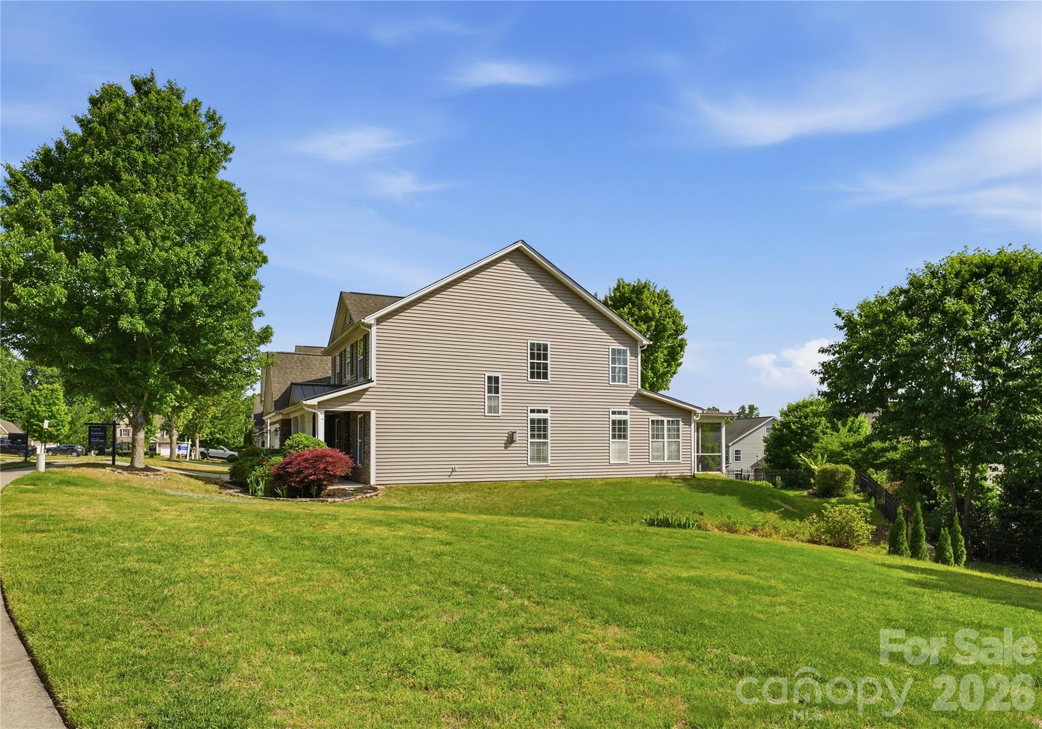 5068 Gladiola Way Tega Cay, SC 29708 - Photo 5 of 41