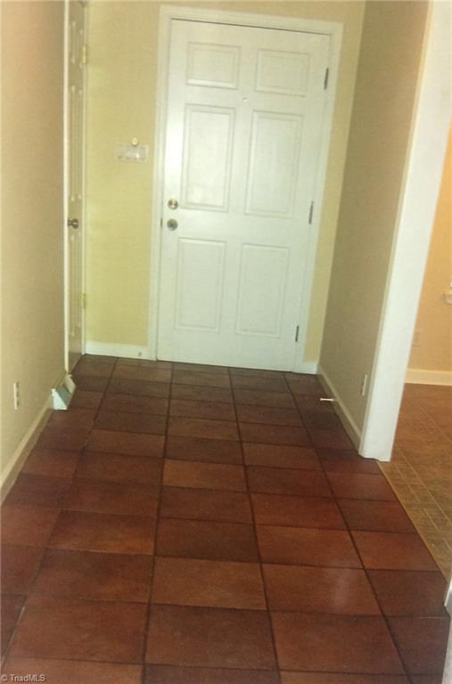 1501 Cardiff Lane High Point, NC 27265 - Photo 2 of 21 Gallery Image 2