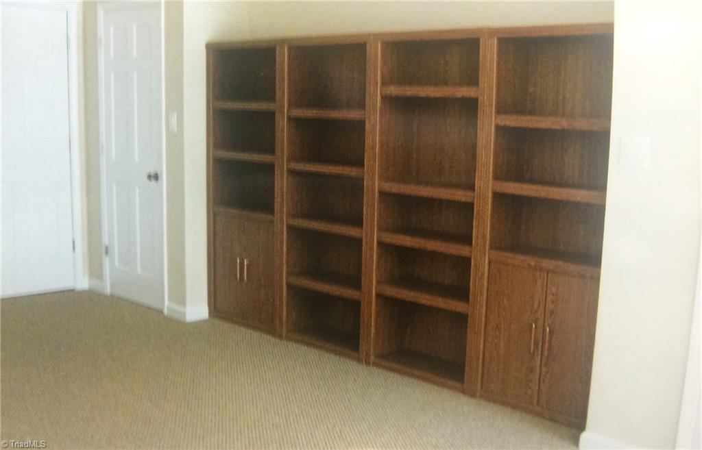 1501 Cardiff Lane High Point, NC 27265 - Photo 10 of 21 Gallery Image 10