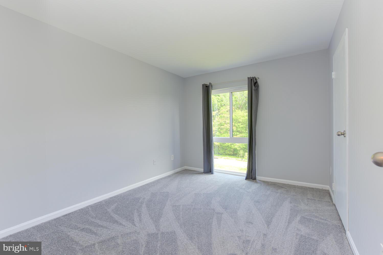 6135 Edsall Road, Unit M Alexandria, VA 22304 - Photo 18 of 31 Bedroom