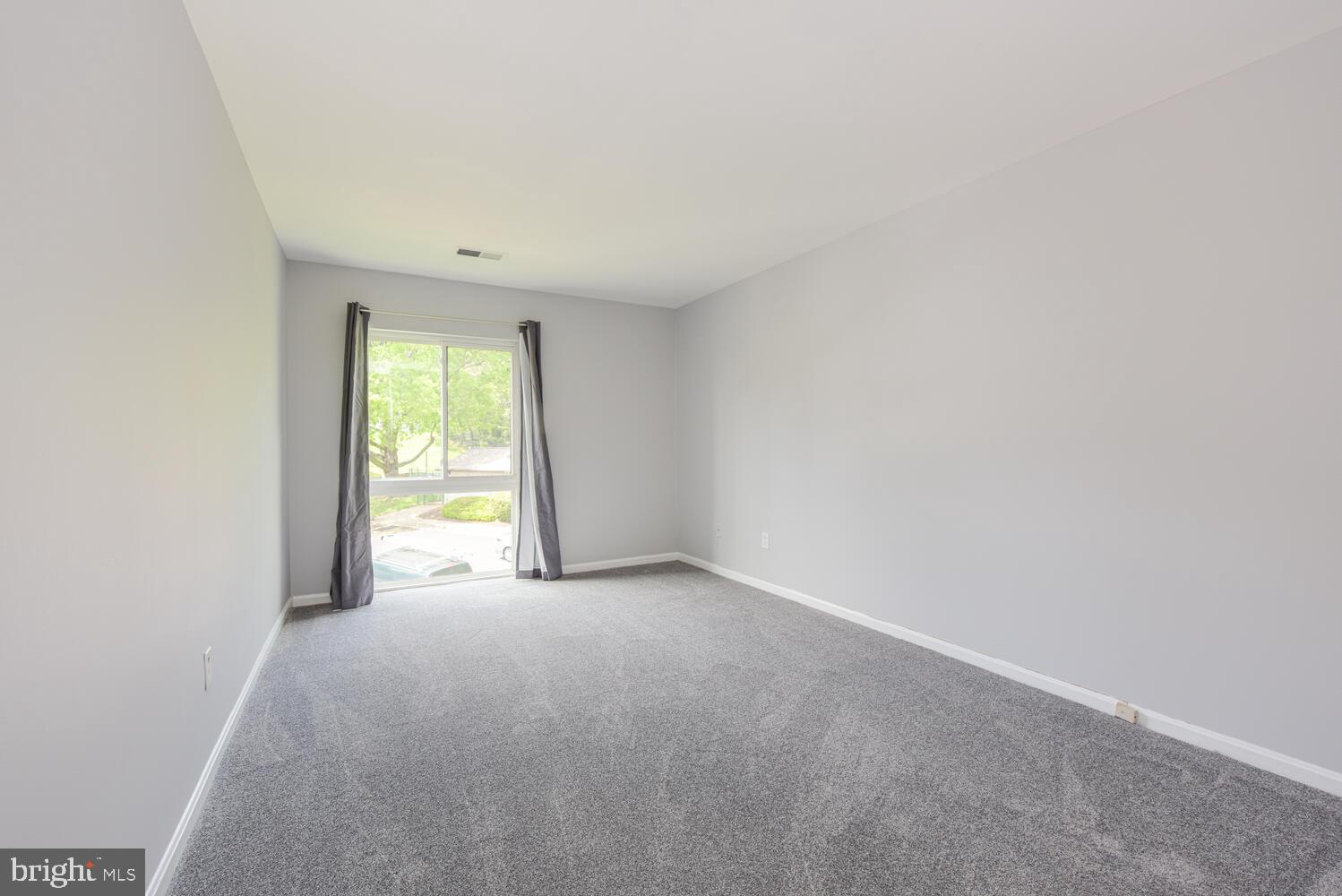6135 Edsall Road, Unit M Alexandria, VA 22304 - Photo 24 of 31 Bedroom