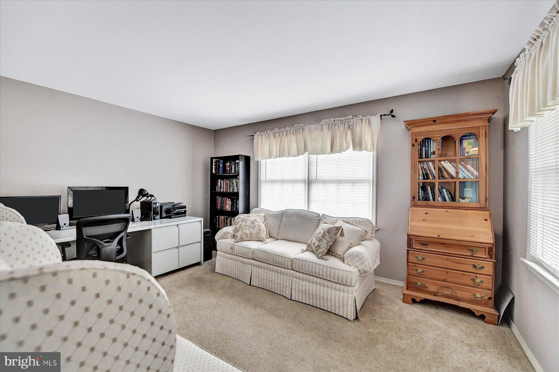1946 Deer Path Road Harrisburg, PA 17110 - Photo 10 of 32 Gallery Image 10