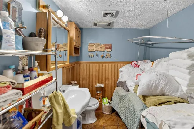 a view of house with yard