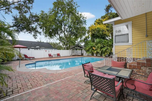 $950,000 | 805 North Wheeler Street, Plant City, FL 33563