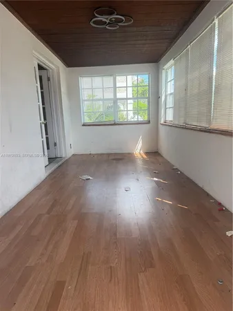 $3,000 | 1640 Funston Street, Hollywood, FL 33020