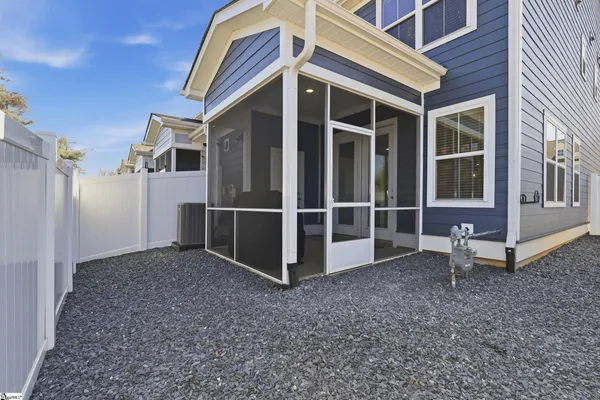 $297,500 | 349 Stirrup Court, Greer, SC 29651