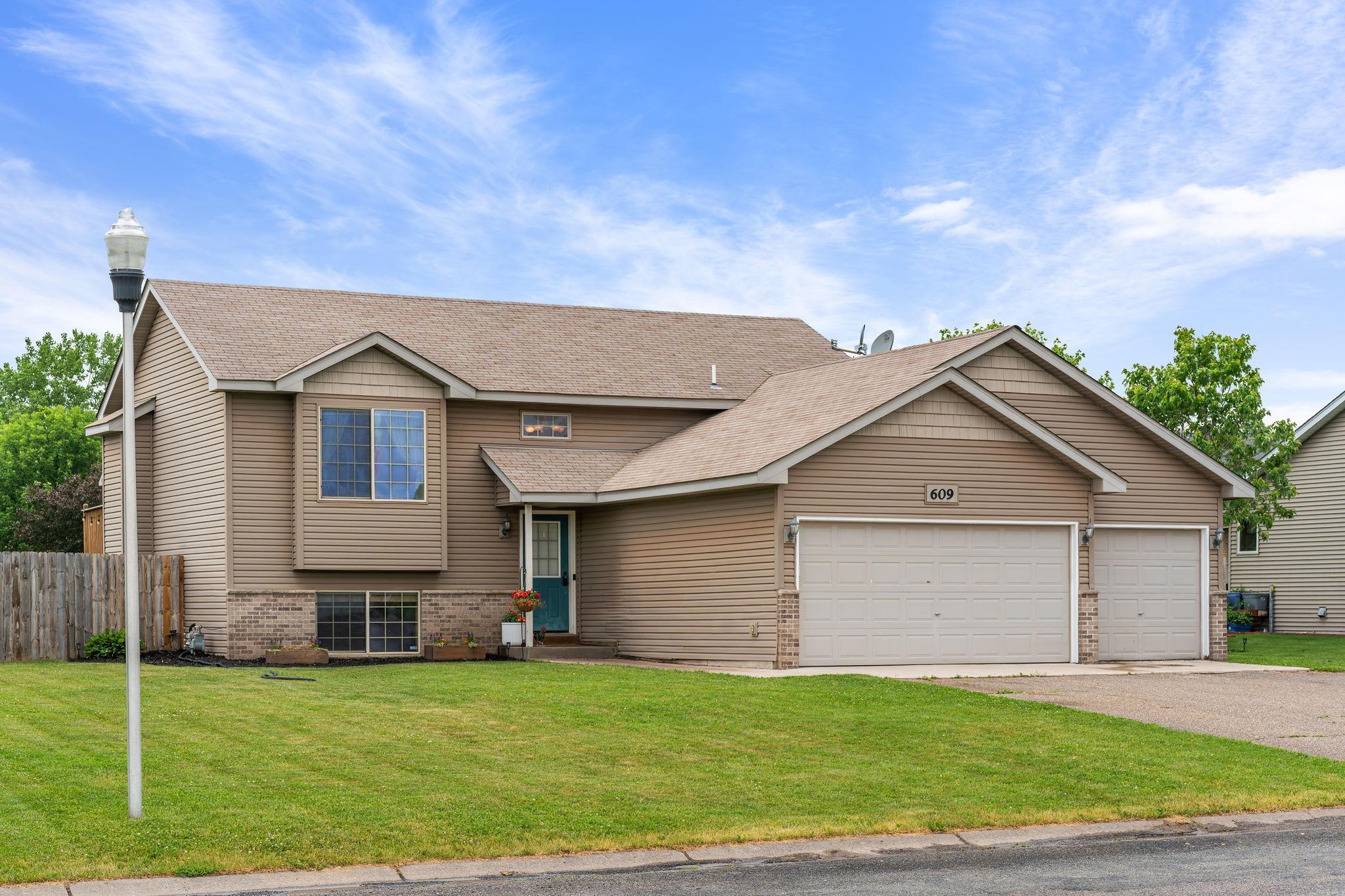 609 Bluebird Street Mora, MN 55051 - Photo 1 of 19