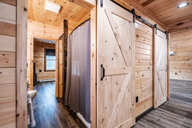 $459,900 | 414 Oxford Street, Paris, ME 04281