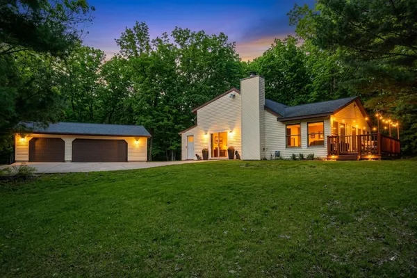 $399,000 | W2951 49th Street, Mauston, WI 53948