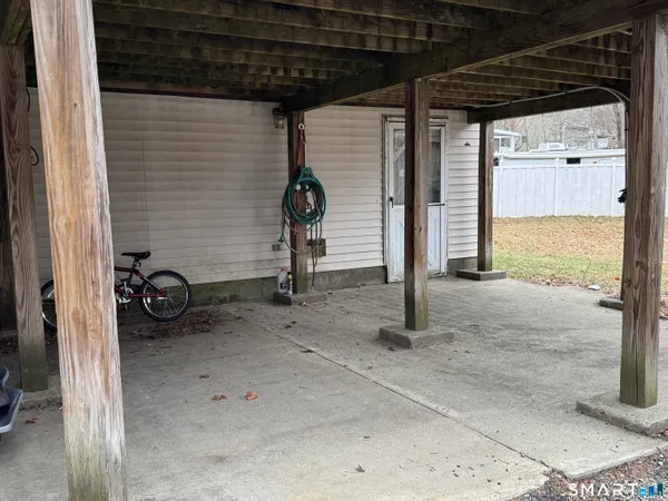 $365,000 | 10 Texas Heights Road, Plainfield, CT 06374