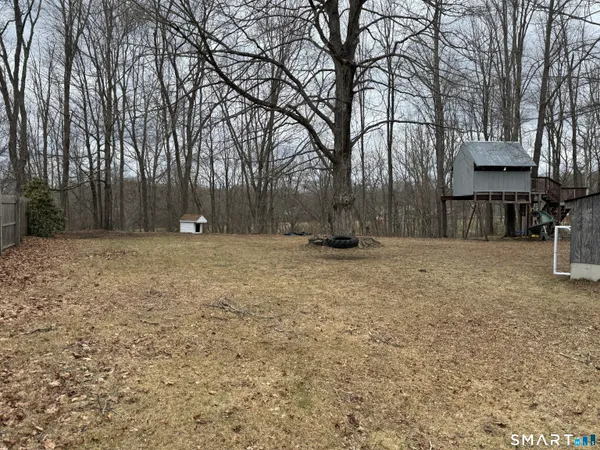 $365,000 | 10 Texas Heights Road, Plainfield, CT 06374