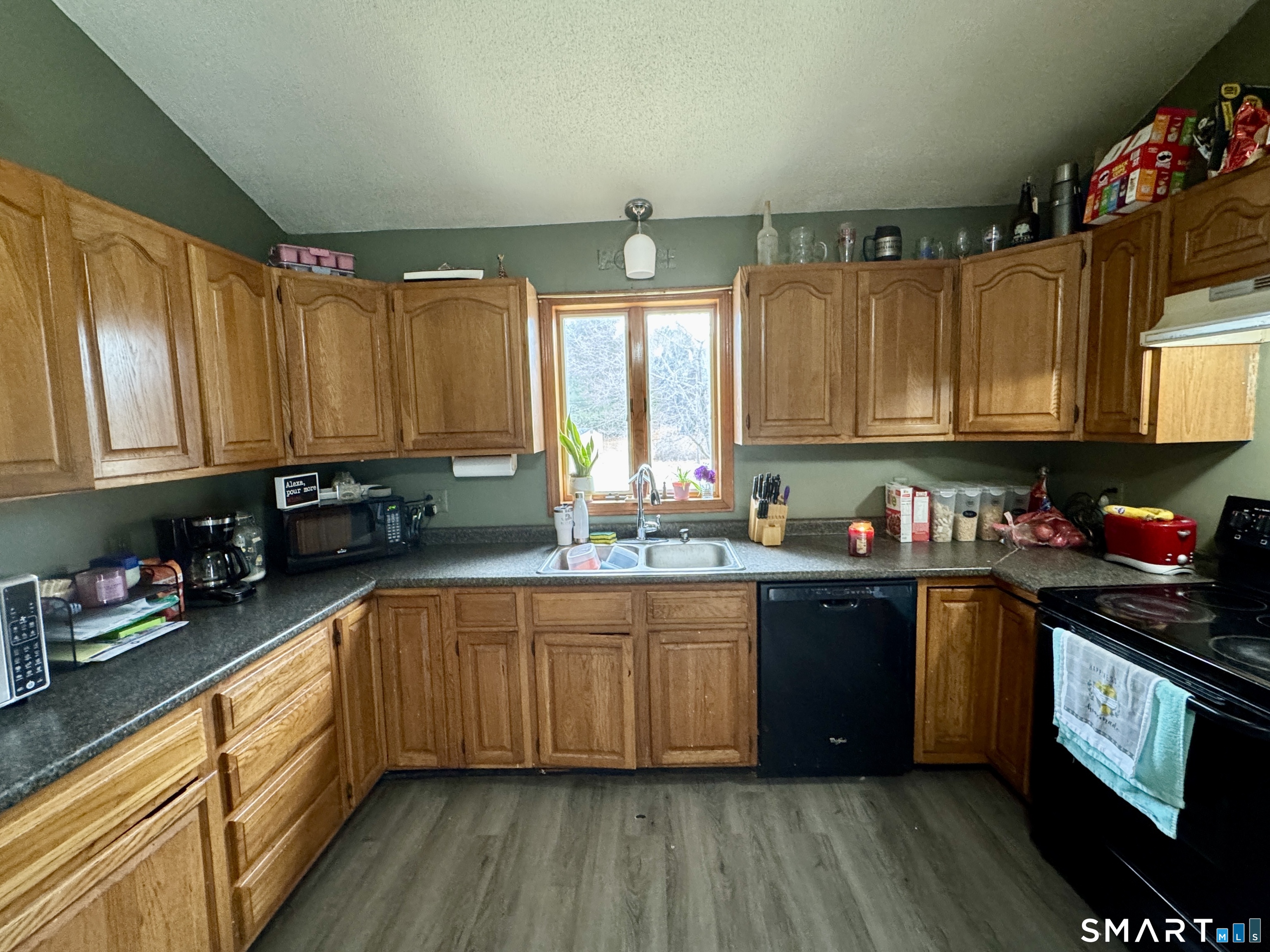 10 Texas Heights Road Plainfield, CT 06374 - Photo 5 of 36