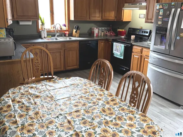 $365,000 | 10 Texas Heights Road, Plainfield, CT 06374