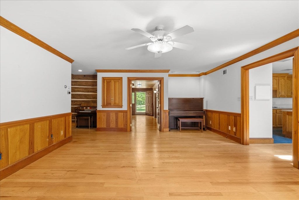 3095 State Shed Road Nathalie, VA 24577 - Photo 16 of 90 Living room 24.25 x 19.86, Hardwood floors