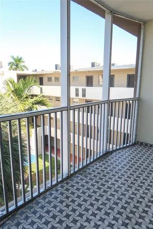 $1,649 | 1690 Northeast 191st Street, Unit 4161, Miami, FL 33179
