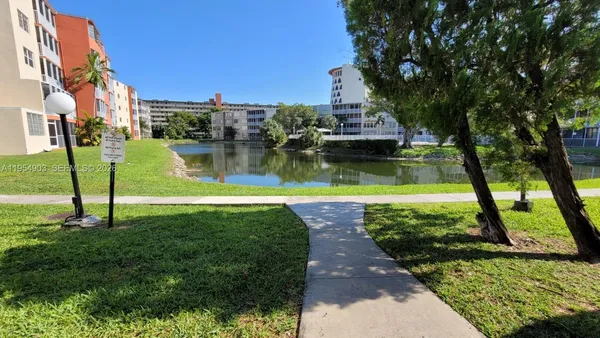 $1,649 | 1690 Northeast 191st Street, Unit 4161, Miami, FL 33179