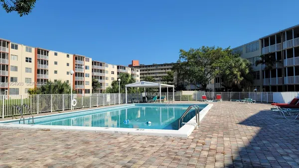 $1,649 | 1690 Northeast 191st Street, Unit 4161, Miami, FL 33179