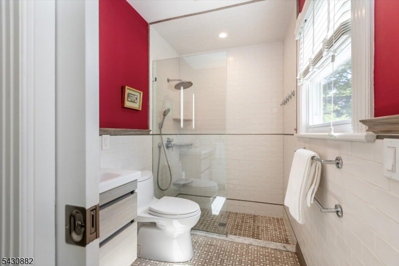 45 Hamilton Road Glen Ridge, NJ 07028 - Photo 27 of 45