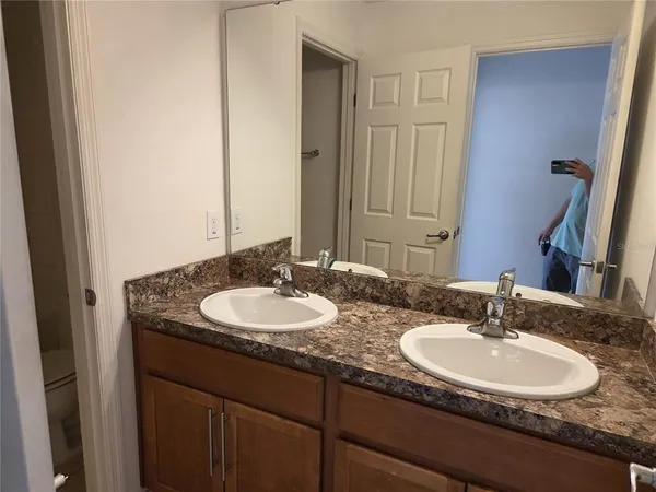 $2,300 | 5040 Beauclair Street, Kissimmee, FL 34758