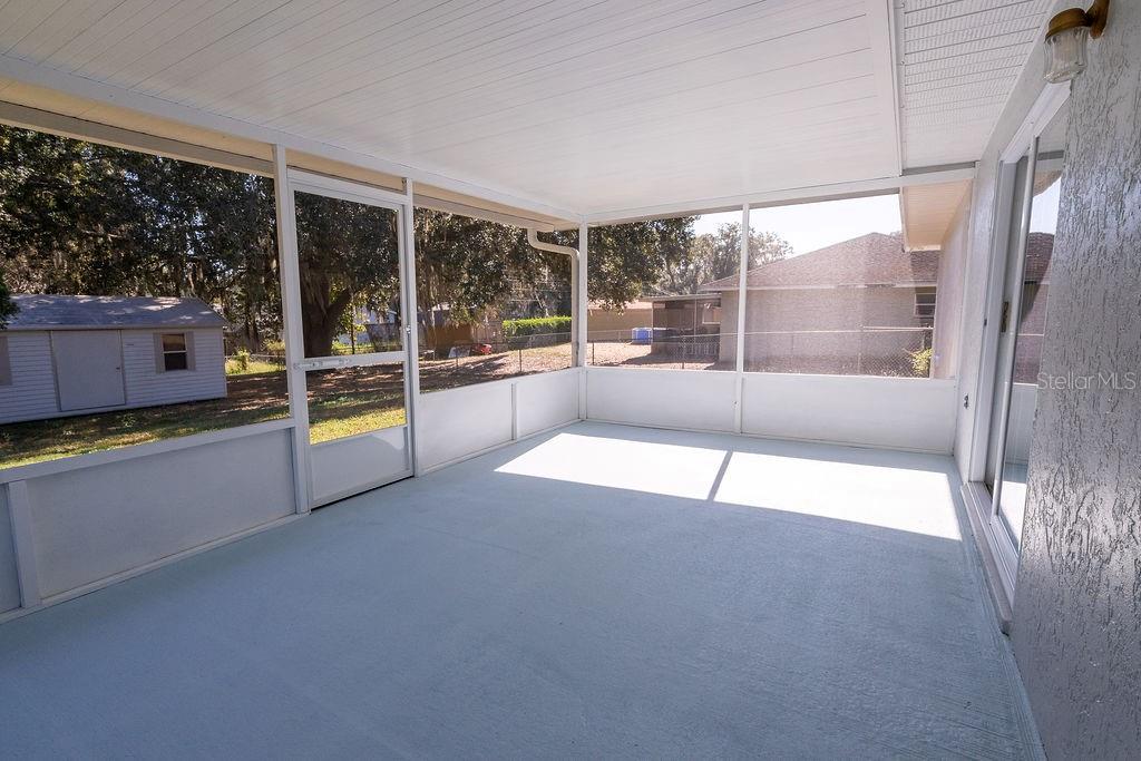 2405 Timbercreek Loop East Lakeland, FL 33805 - Photo 39 of 48 a room with natural light