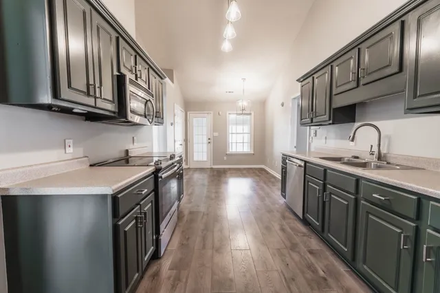 $299,900 | 1056 Stonemark Trail, La Vergne, TN 37086