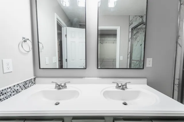 $299,900 | 1056 Stonemark Trail, La Vergne, TN 37086