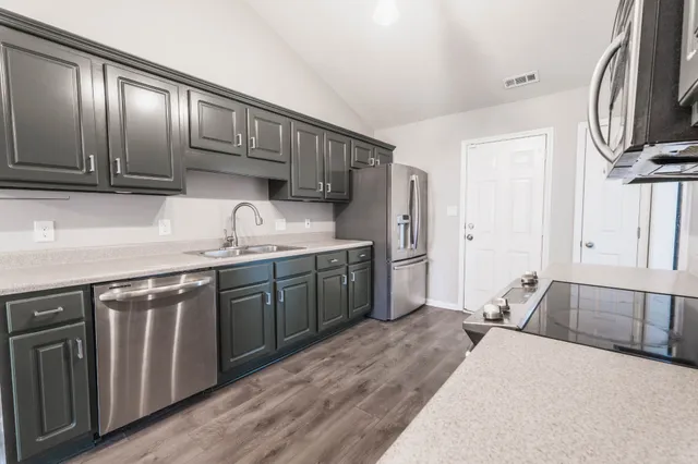 $299,900 | 1056 Stonemark Trail, La Vergne, TN 37086