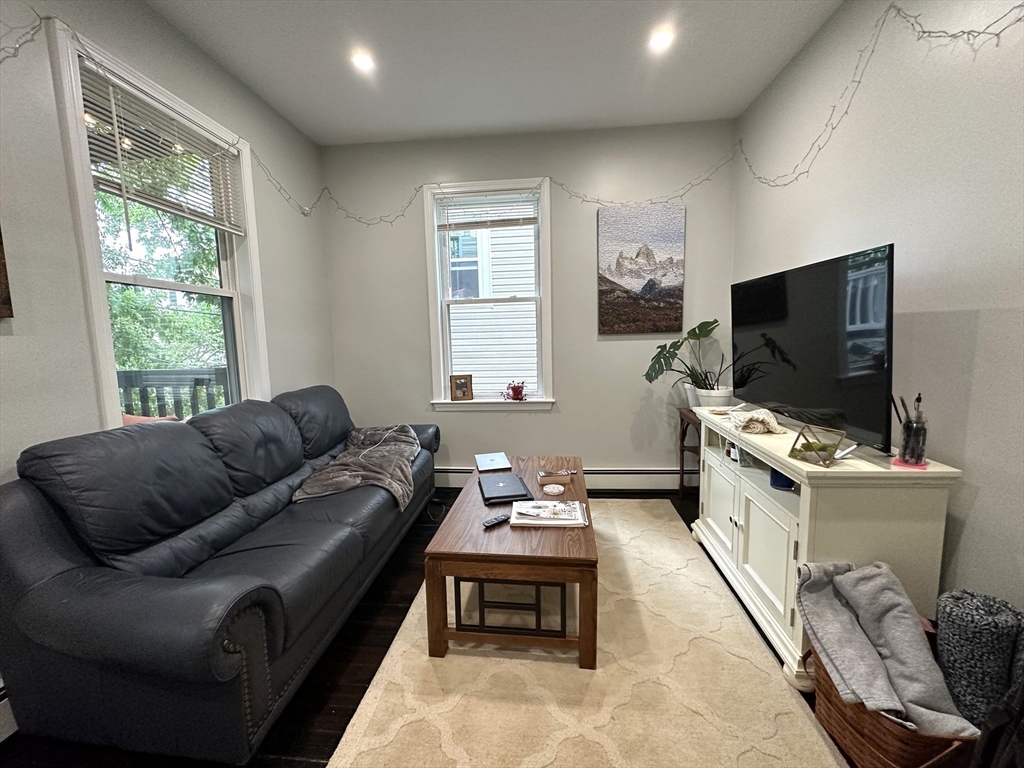 11 Priesing Street, Unit 2 Boston, MA 02130 - Photo 5 of 13