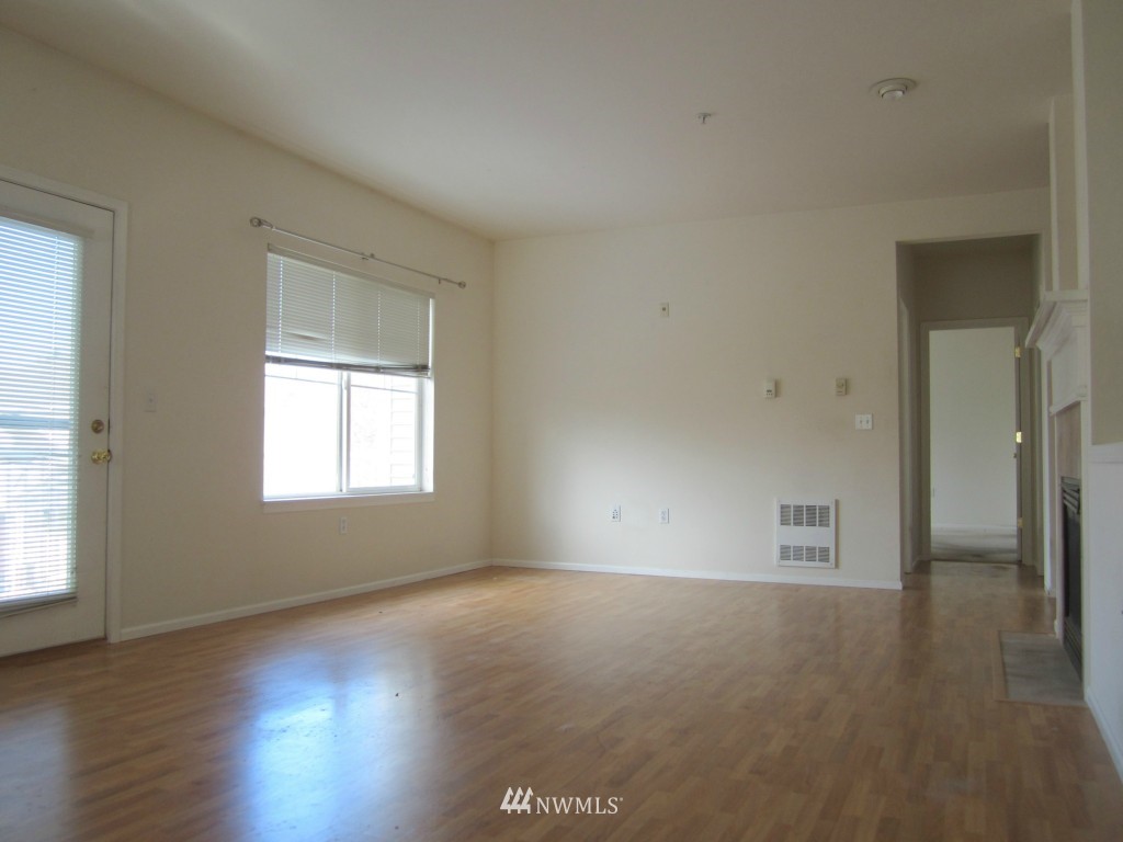 5020 Talbot Place South, Unit 4G Renton, WA 98055 - Photo 12 of 18