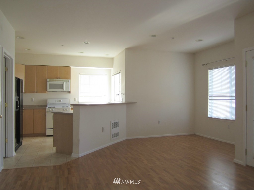 5020 Talbot Place South, Unit 4G Renton, WA 98055 - Photo 13 of 18