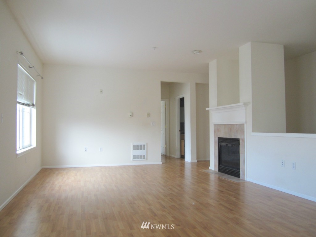5020 Talbot Place South, Unit 4G Renton, WA 98055 - Photo 6 of 18