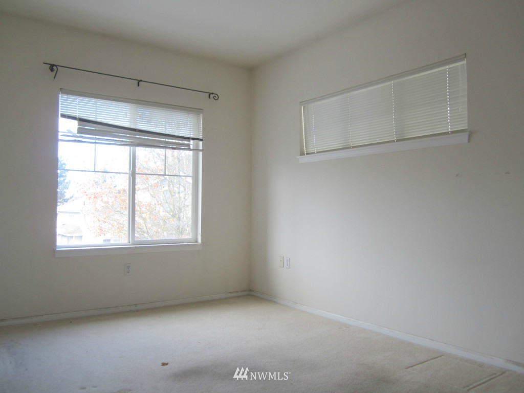 5020 Talbot Place South, Unit 4G Renton, WA 98055 - Photo 7 of 18