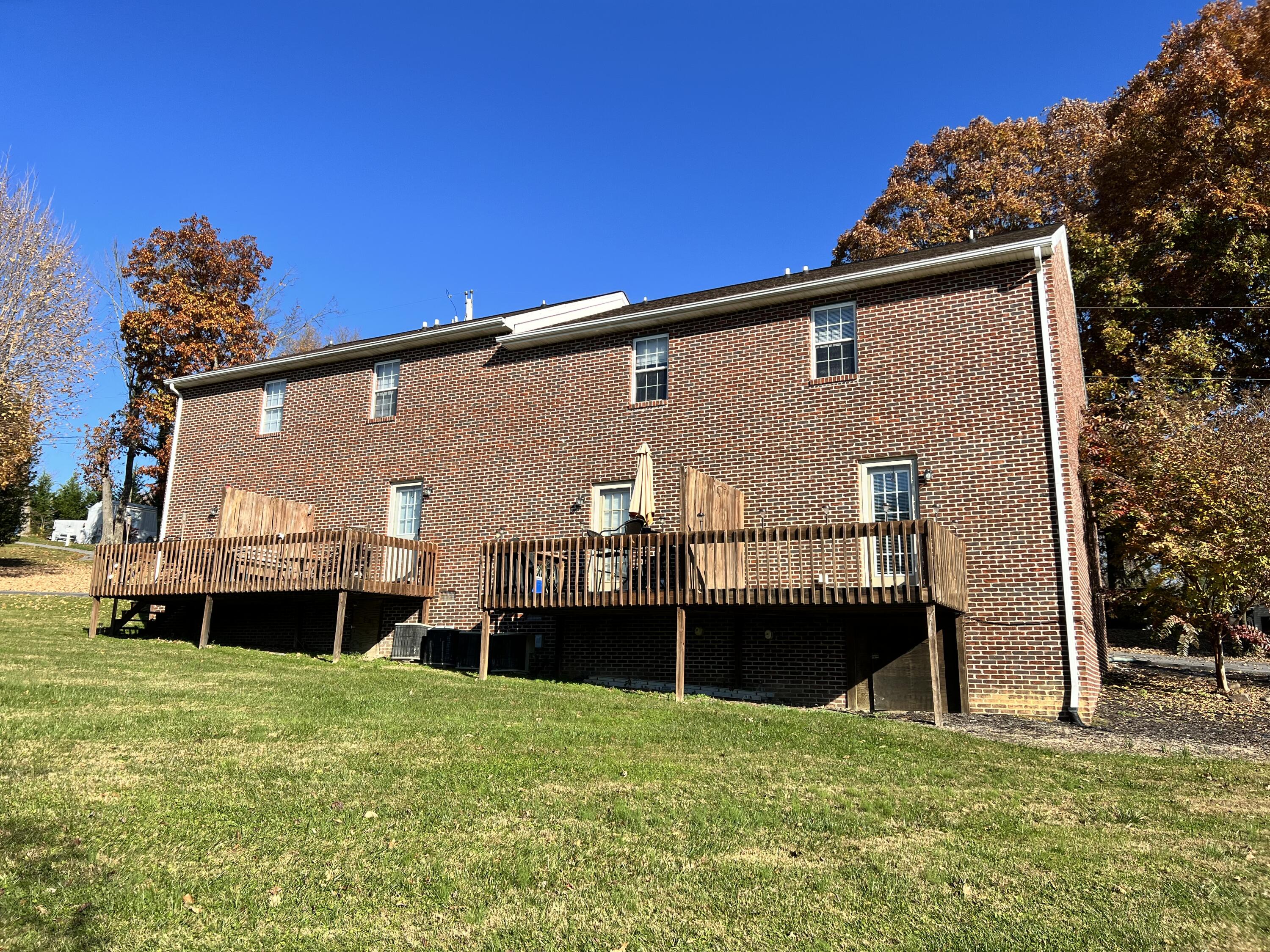 111-121 Hughes Road, Unit 1 Watauga, TN 37694 - Photo 6 of 23 C1D56FA7-E59B-4A20-94FA-476F76784810