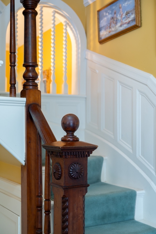 12 Vine Street Manchester, MA 01944 - Photo 11 of 39