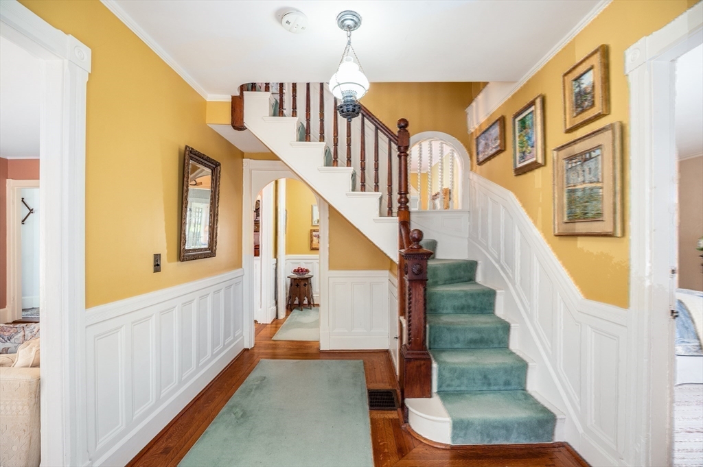 12 Vine Street Manchester, MA 01944 - Photo 12 of 39