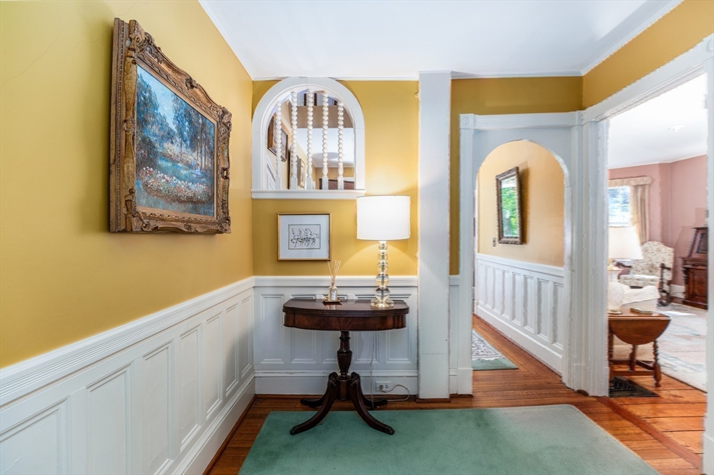 12 Vine Street Manchester, MA 01944 - Photo 16 of 39