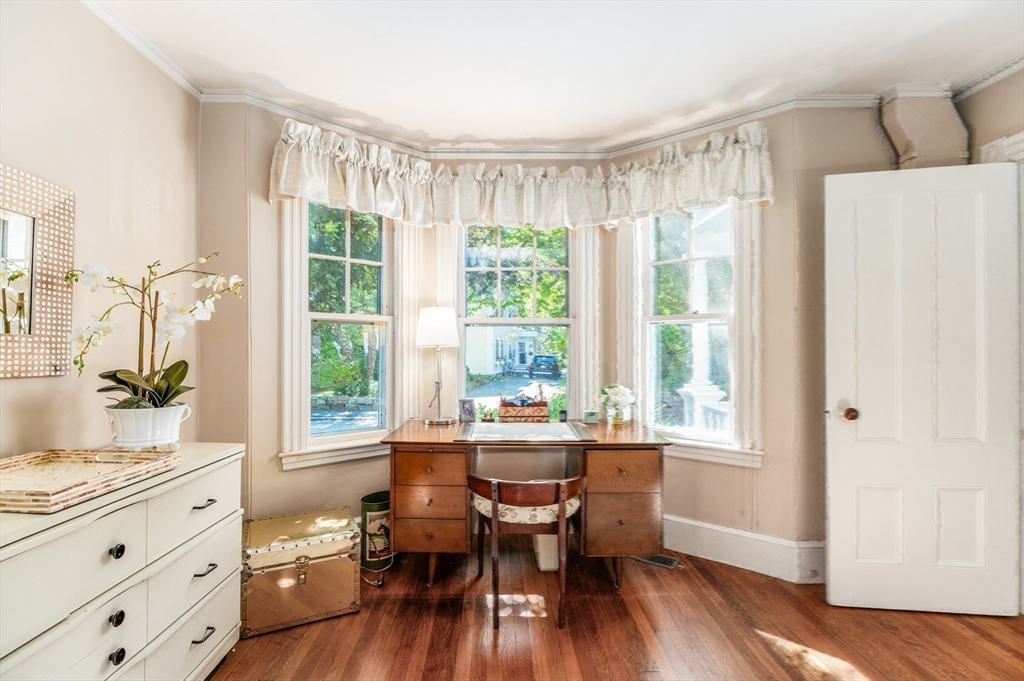 12 Vine Street Manchester, MA 01944 - Photo 25 of 39