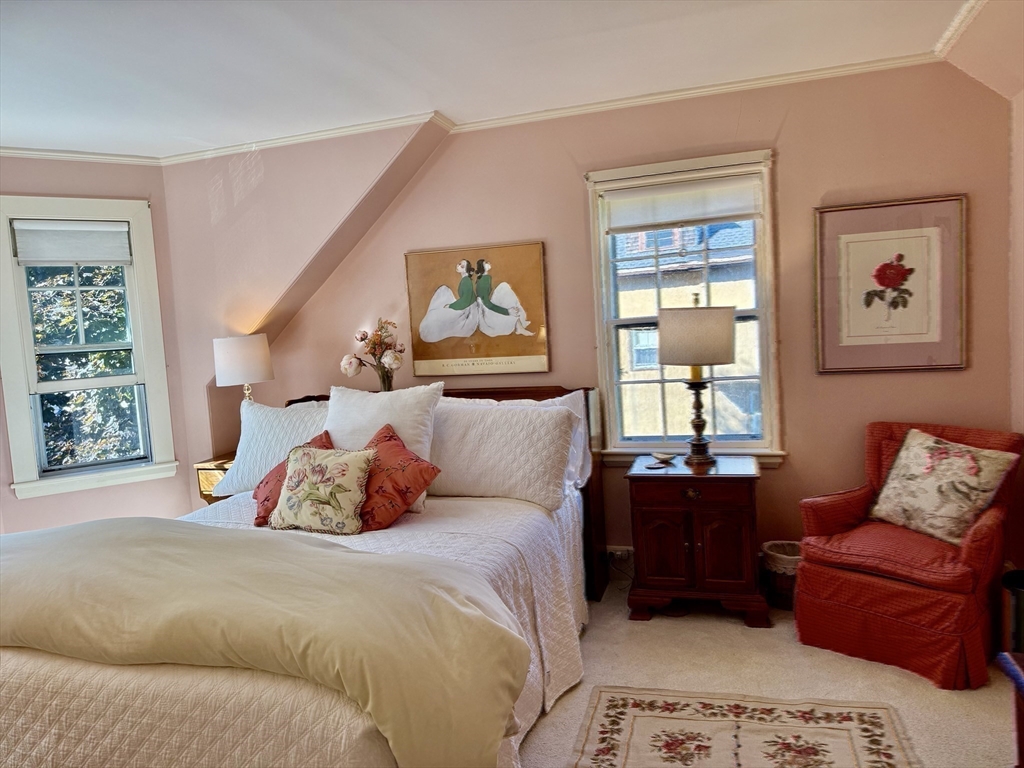 12 Vine Street Manchester, MA 01944 - Photo 26 of 39
